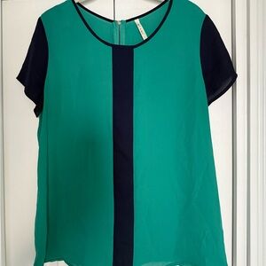 Miami Green Boxy Short Sleeve Blouse